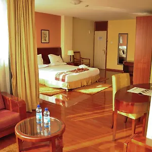 Churchill Otel